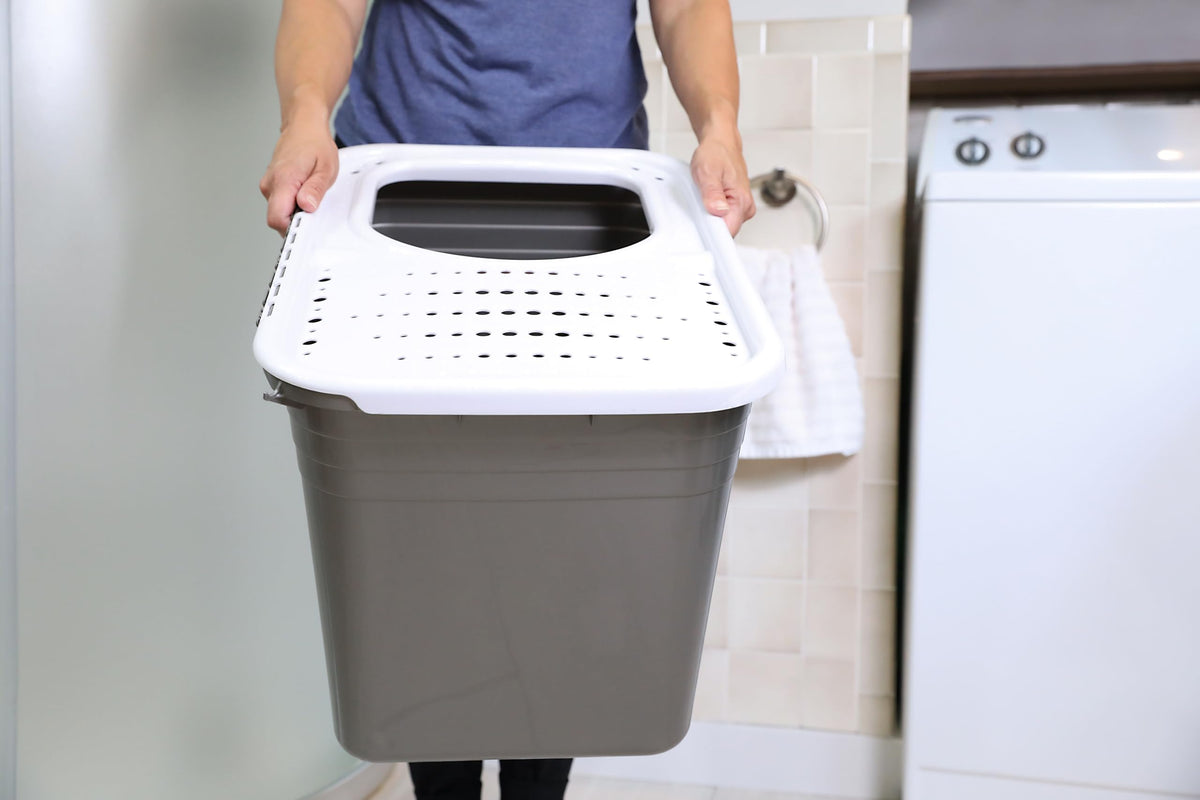 Enclosed Cat Litter Box with Hinged Lid B6249