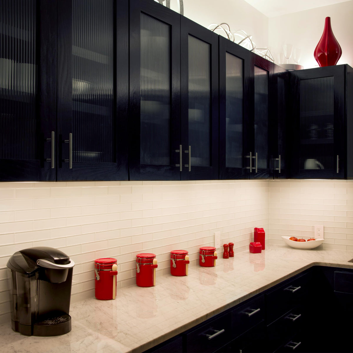 24 Inch Plug in Under Cabinet Light 2700K O288